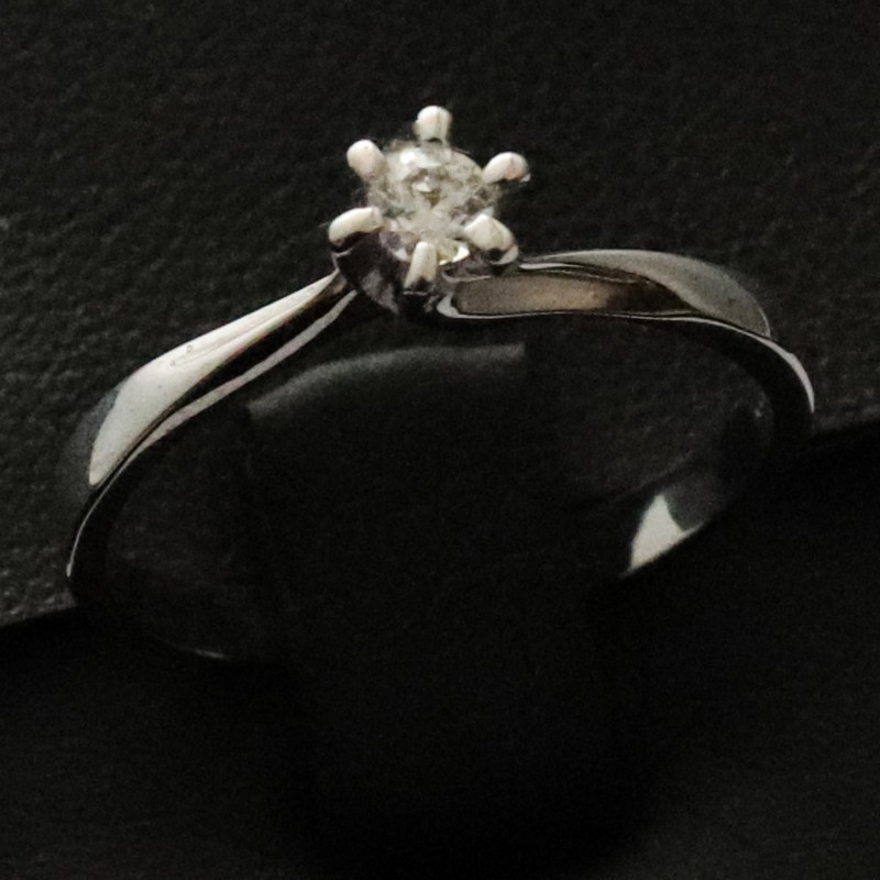white gold womens ring with cubic zirconia