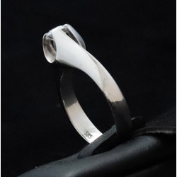 white gold ring with cubic zirconia 2