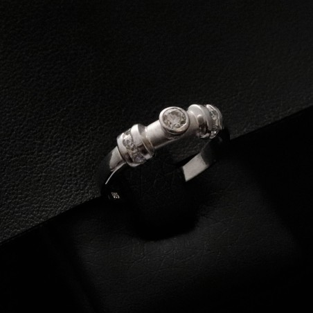 white gold ring with cubic zirconia