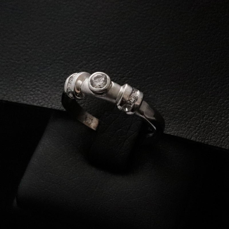 white gold ring with cubic zirconia