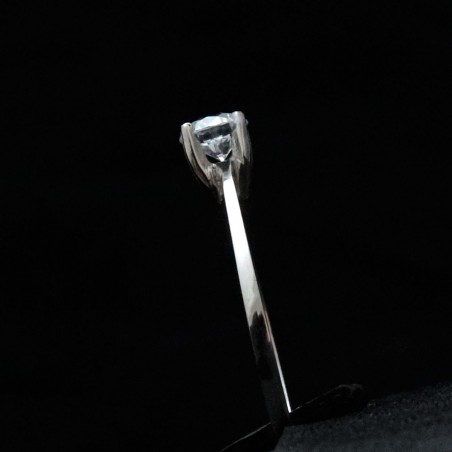 single stone ring with cubic zirconia stone