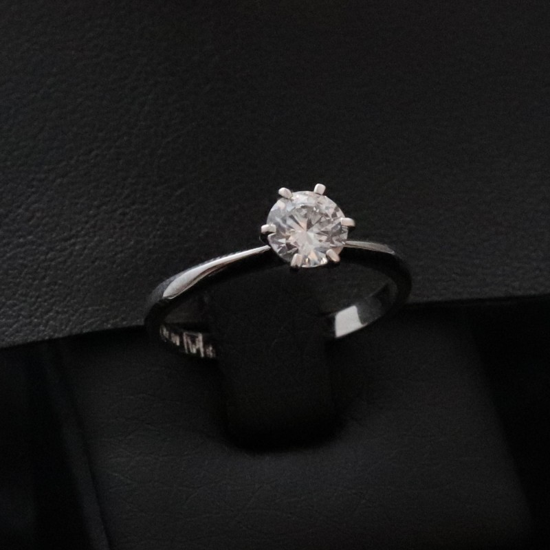 single stone ring with cubic zirconia stone