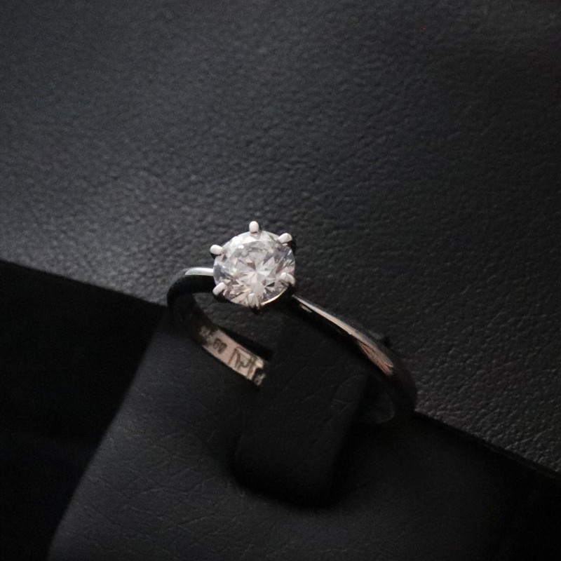 single stone ring with cubic zirconia stone