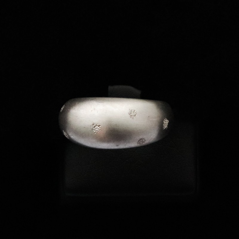matt white gold ring with zircon stones
