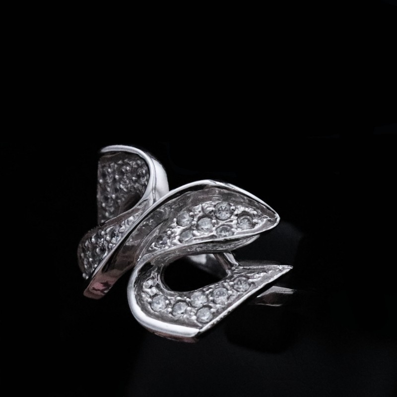 δαχτυλιδι λευκοχρυσο με πετρες ζιργκον