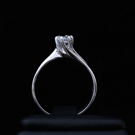 single stone ring with cubic zirconia stone