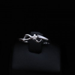 single stone ring with cubic zirconia stone