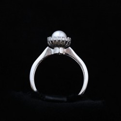 white gold ring with pearl and cubic zirconia 2