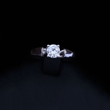 white gold ring with cubic zirconia stone