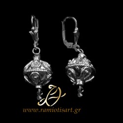 Greek traditional earrings of Crete single "botonia" 2