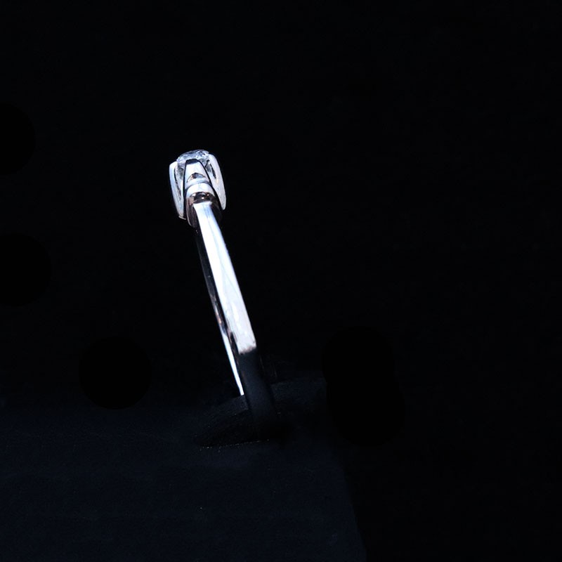 White gold ring with cubic zirconia stone