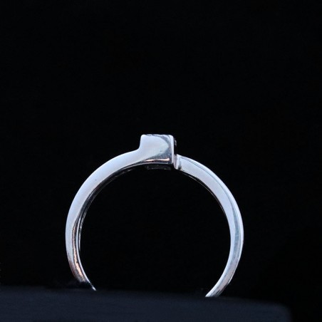 λευκοχρυσο δαχτυλιδι με ζιργκον