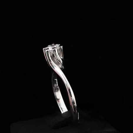 λευκοχρυσο μονοπετρο