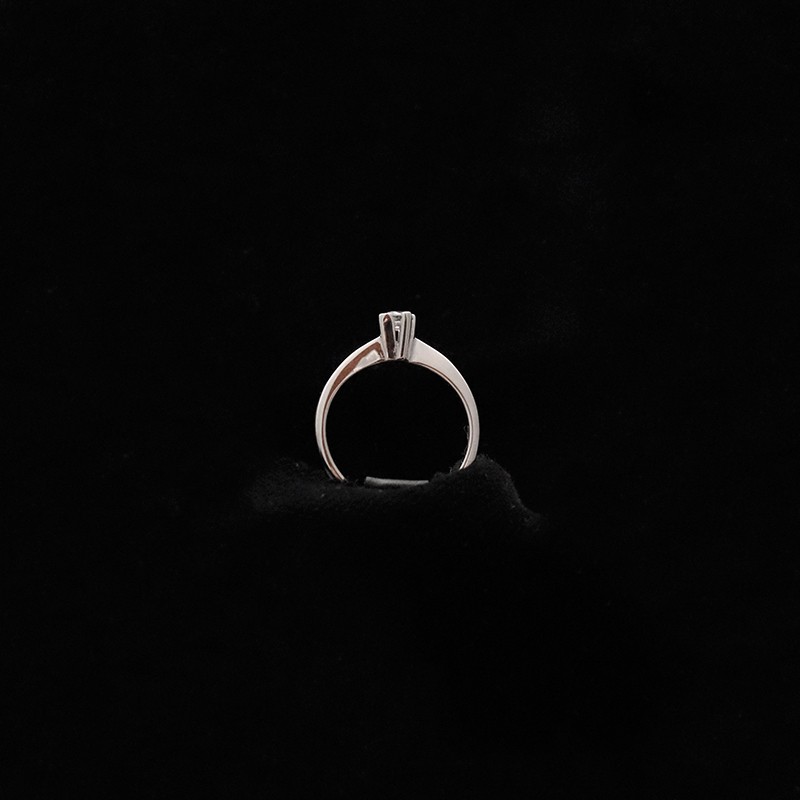 λευκοχρυσο μονοπετρο με ζιργκον