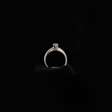 λευκοχρυσο μονοπετρο με ζιργκον