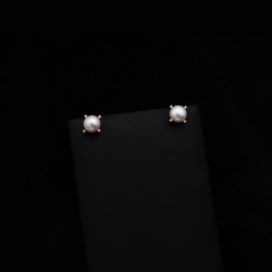 gold earrings with cubic zirconia 2