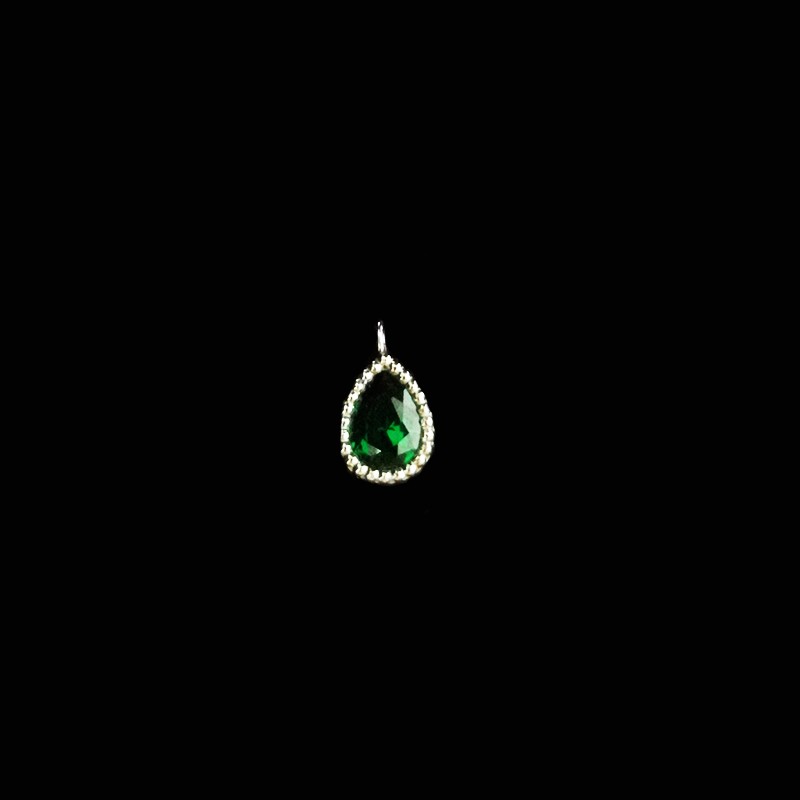 neck pendant with green zircon