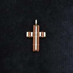 σταυρος σε ατσαλι επιχρυσωμενος