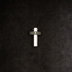 σταυρος σε ατσαλι