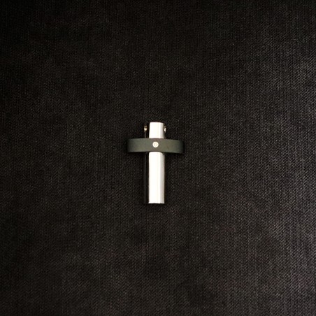 σταυρος σε ατσαλι