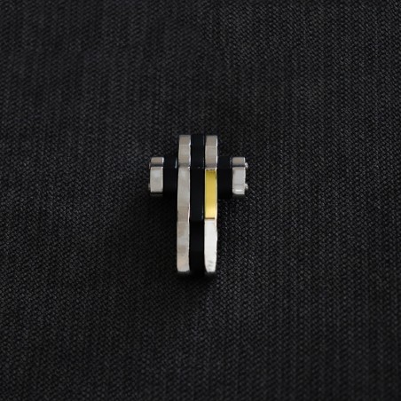 σταυρος ατσάλινος με λευκο και μαυρο ατσαλι