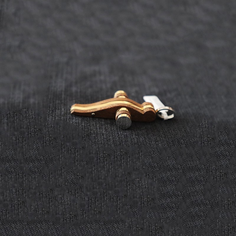 σταυρος ξυλινος επιχρυσωμενος