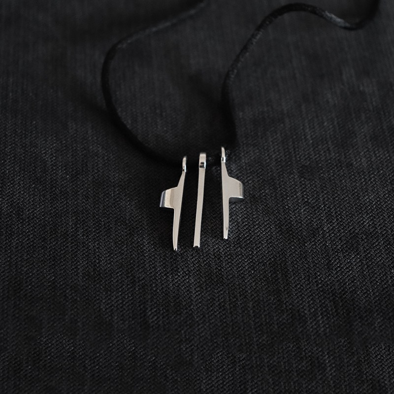 σταυρος ασημενιος σπαστος