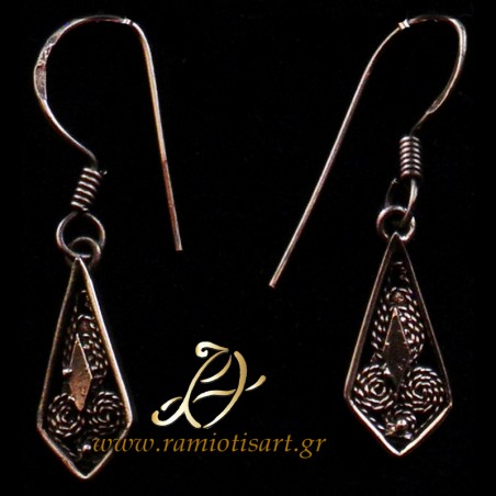 ασημενια σκουλαρικια κοντα σχεδιο απο παραδοσιακα ευβοικα σκουλαρικια κωδ. ΣΚ13
