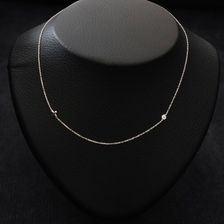 white gold pendant with eyelet and cross