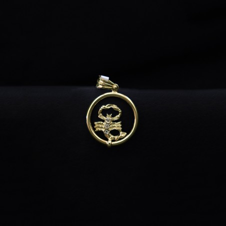 hanging scorpion neck