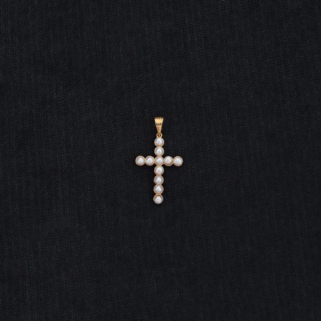 χρυσος σταυρος με μαργαριταρια