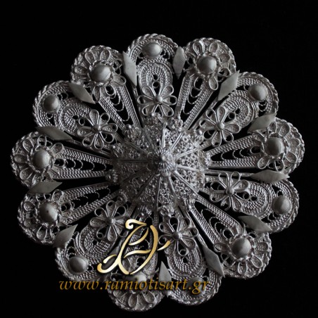 pontian headdress with filigree decoration