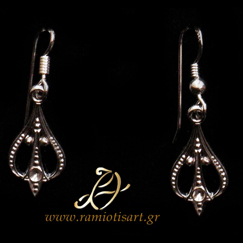 small vintage silver earrings MATERIAL SILVER Color natural silver YOUR BUDJET UP TO 50 EURO