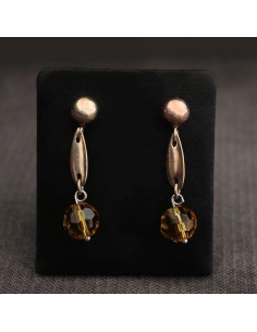 ΣΚΟΥΛΑΡΙΚΙΑ ΚΡΕΜΑΣΤΑ ΜΕ ΠΕΤΡΑ