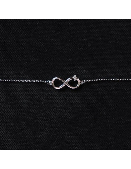 ΒΡΑΧΙΟΛΙ ΜΕ ΤΟ ΣΥΜΒΟΛΟ ΤΟΥ ΑΠΕΙΡΟΥ