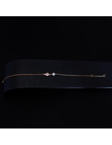 GOLD BRACELET WITH PINK EYE AND PEARL