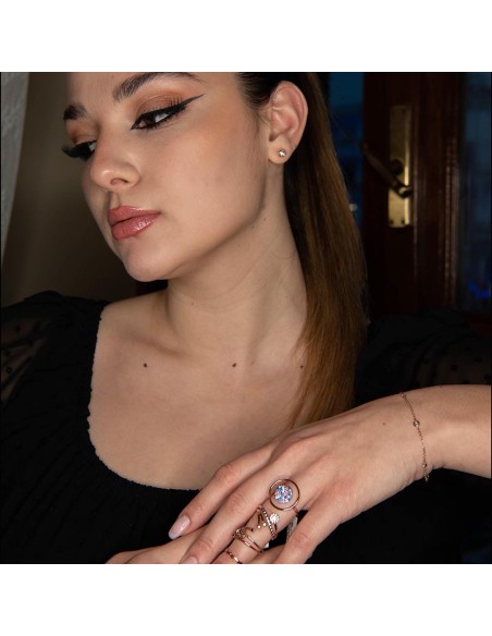 RING WITH CUBIC ZIRCONIA