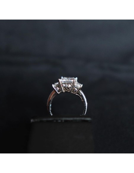 SILVER RING WITH CUBIC ZIRCONIA