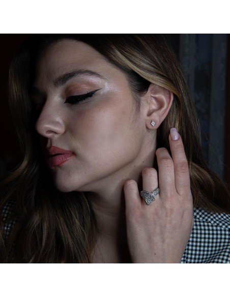 λευκοχρυσο δαχτυλιδι με πετρες ζιργκον