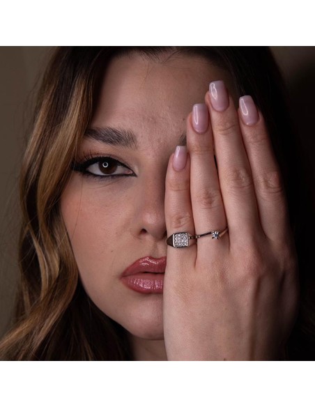 single stone ring with cubic zirconia stone