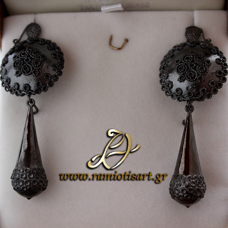 παραδοσιακά κερκυραϊκά σκουλαρικια "μονάπιδα"...