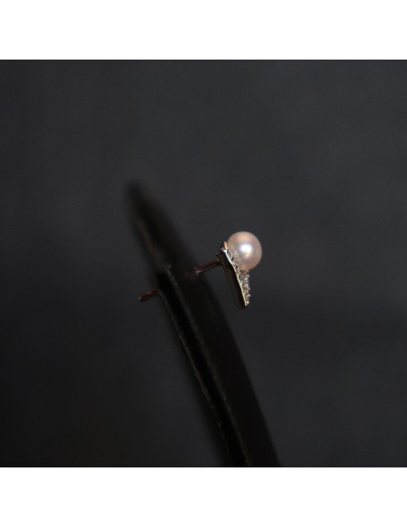 EARRINGS WITH CUBIC ZIRCONIA AND PEARL