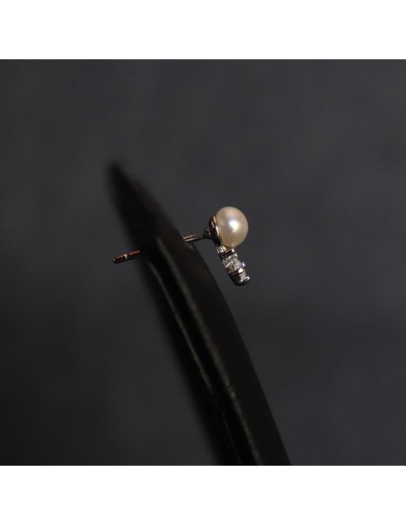 EARRINGS WITH ZIRCON AND PEARL