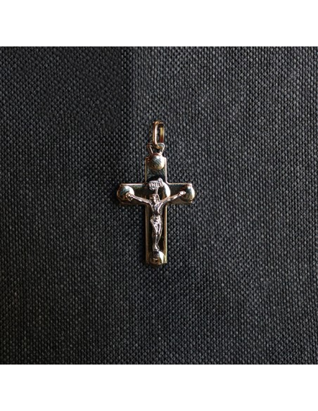 MALE CROSS WITH JESUS CHRIST