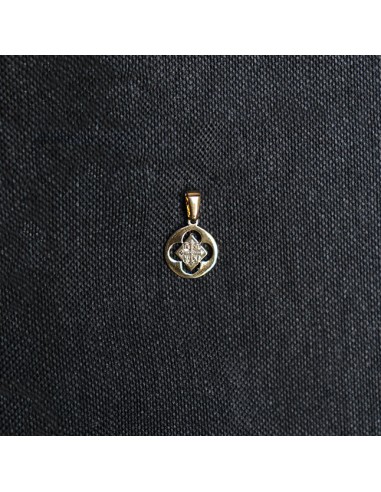 PENDANT GOLD AMULET