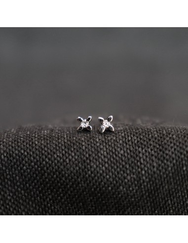 WHITE GOLD EARRINGS WITH DIAMOND