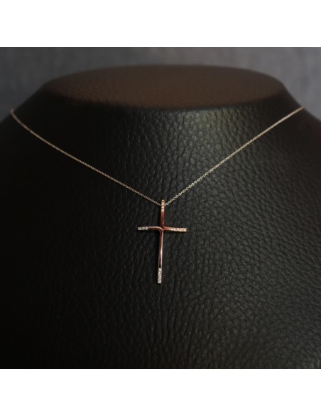 WHITE GOLD CROSS WITH BRIGIAN