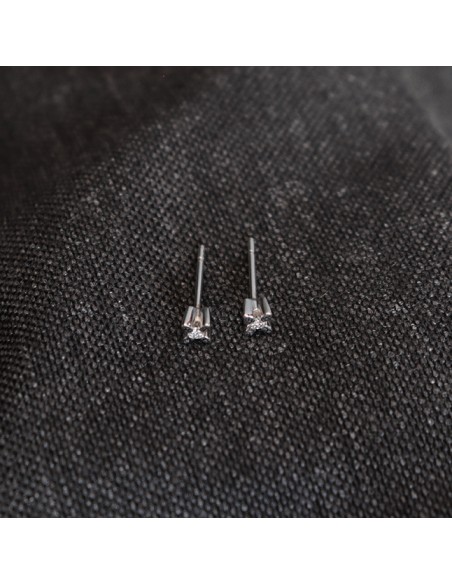 ΣΚΟΥΛΑΡΙΚΙΑ ΛΕΥΚΟΧΡΥΣΑ ΜΕ ΔΙΑΜΑΝΤΙ