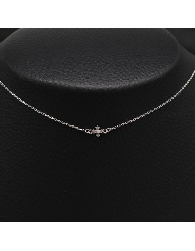 SILVER NECKLACE WITH A CROSS