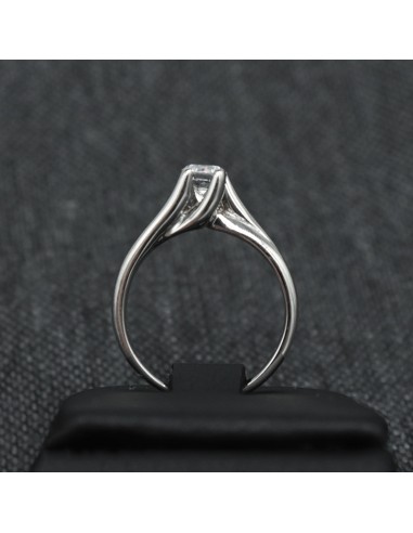 WHITE GOLD MONOSTONE WITH ZIRCON